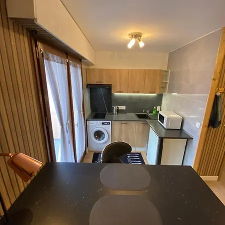 Apartment & Aux Portes De Geneve Saint-Julien-en-Genevois