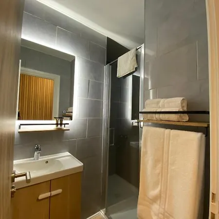 Apartment & Aux Portes De Geneve