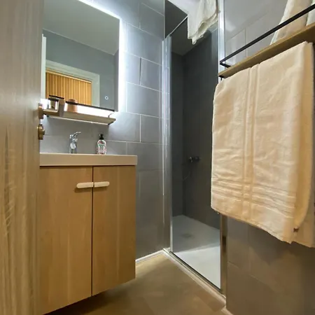 Apartment & Aux Portes De Geneve Saint-Julien-en-Genevois