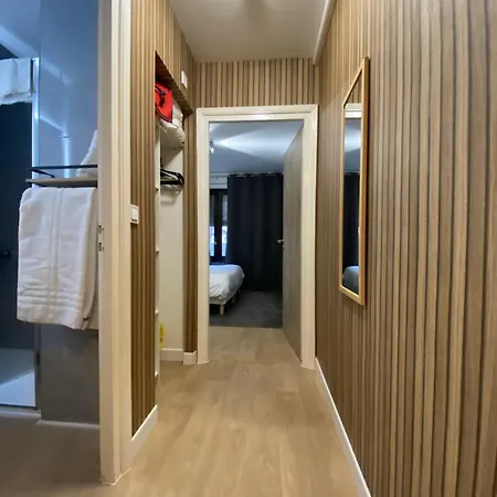 & Aux Portes De Geneve Apartment