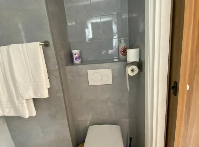 & Aux Portes De Geneve Apartment
